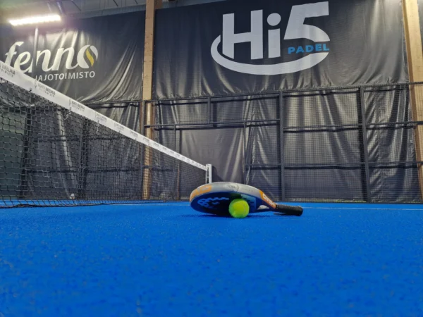 Hi5 Padel - sosiaalista liikuntaa (90min)